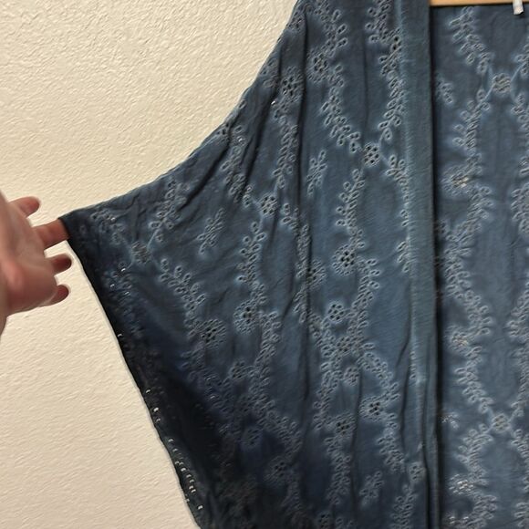 Young Fabulous & Broke Eyelet Keiko Kimono - Picture 4 of 6